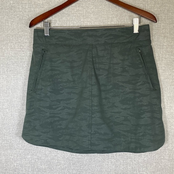 Orvis Green Skort - Picture 1 of 7